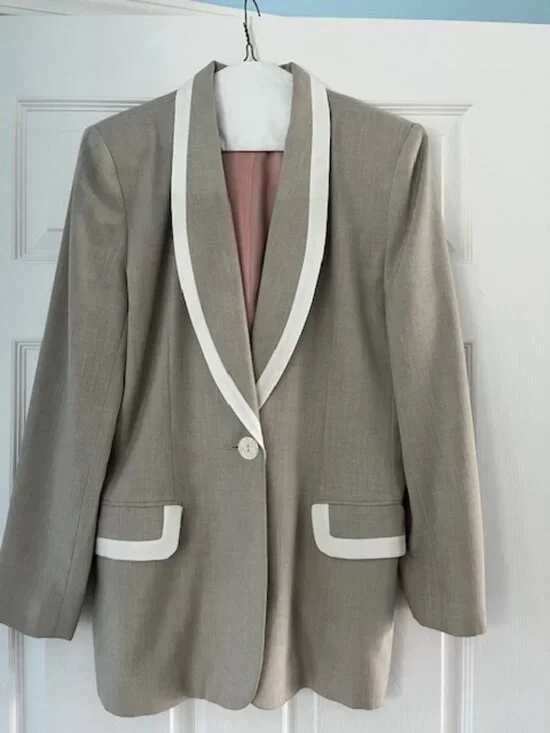 Oleg Cassini Spring/Summer Blazer - Picture 1 of 4